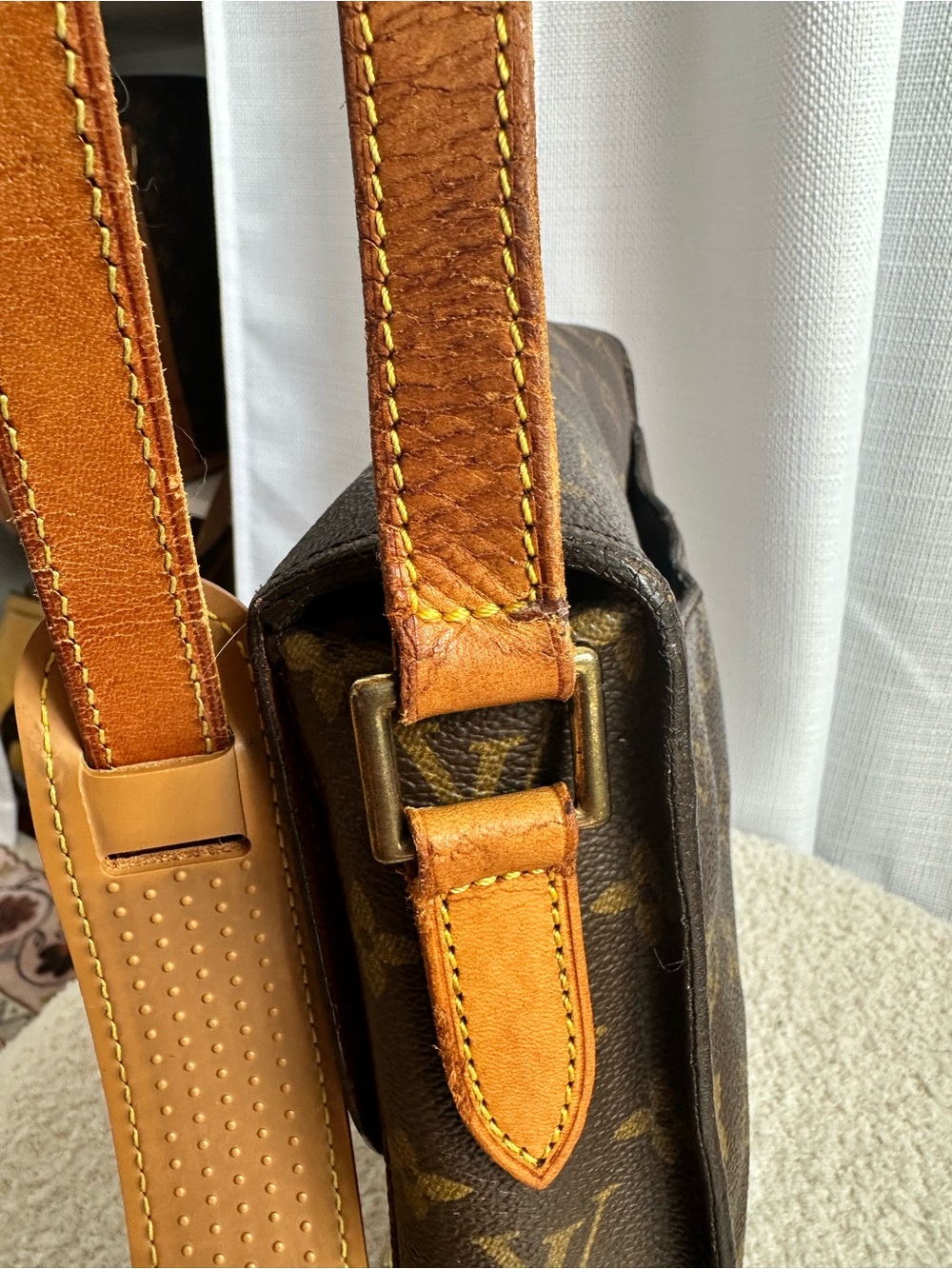 Louis Vuitton Saint Cloud GM – Vintage Monogram Shoulder Bag - Picture 9 of 16